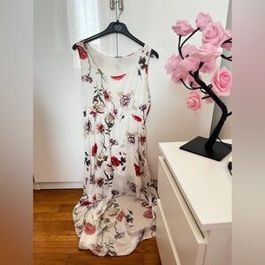 Floral Sleeveless Maxi Dress